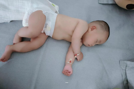 新野宝宝黄疸值多少才正常